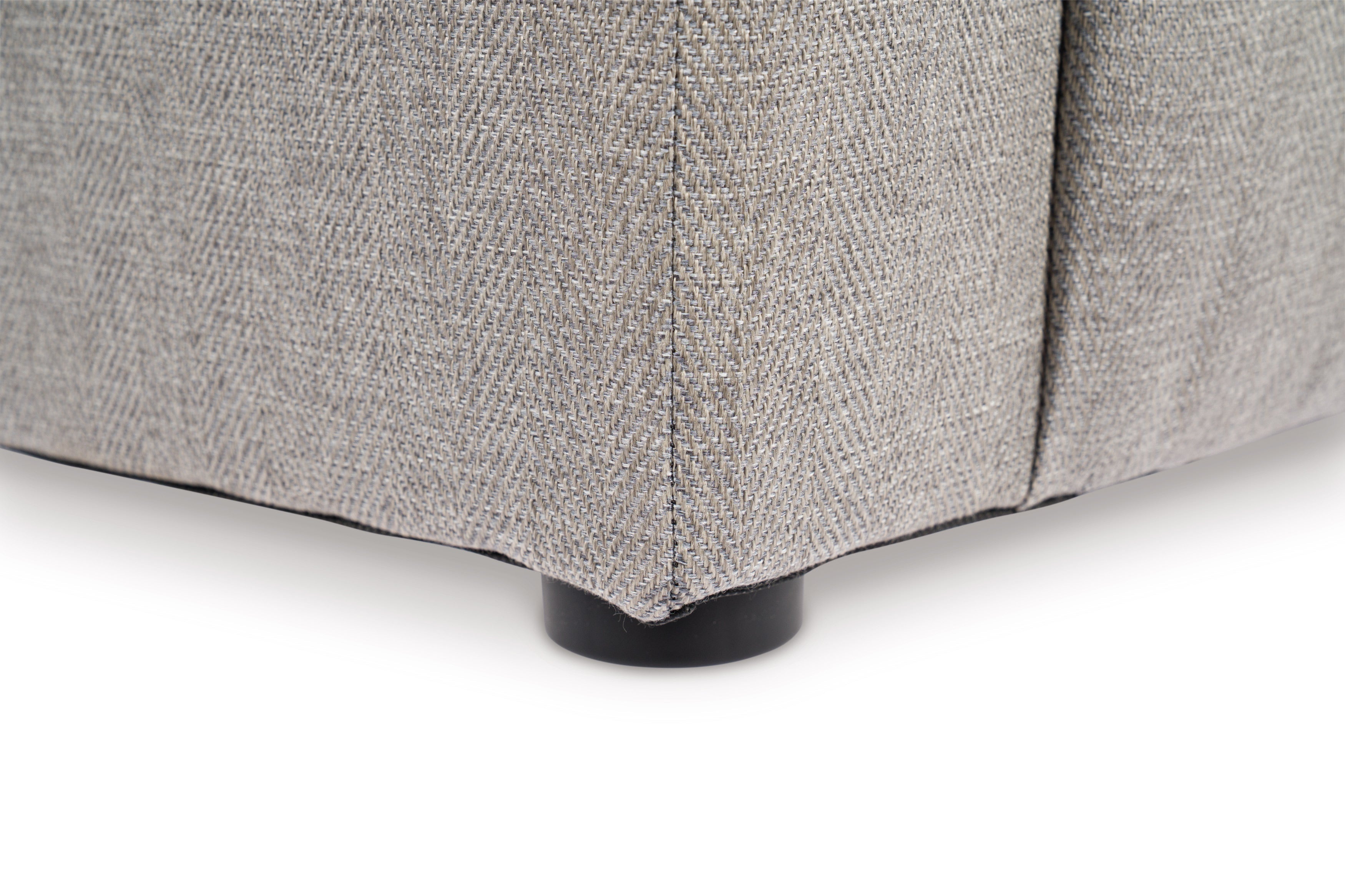 Mondean Loveseat