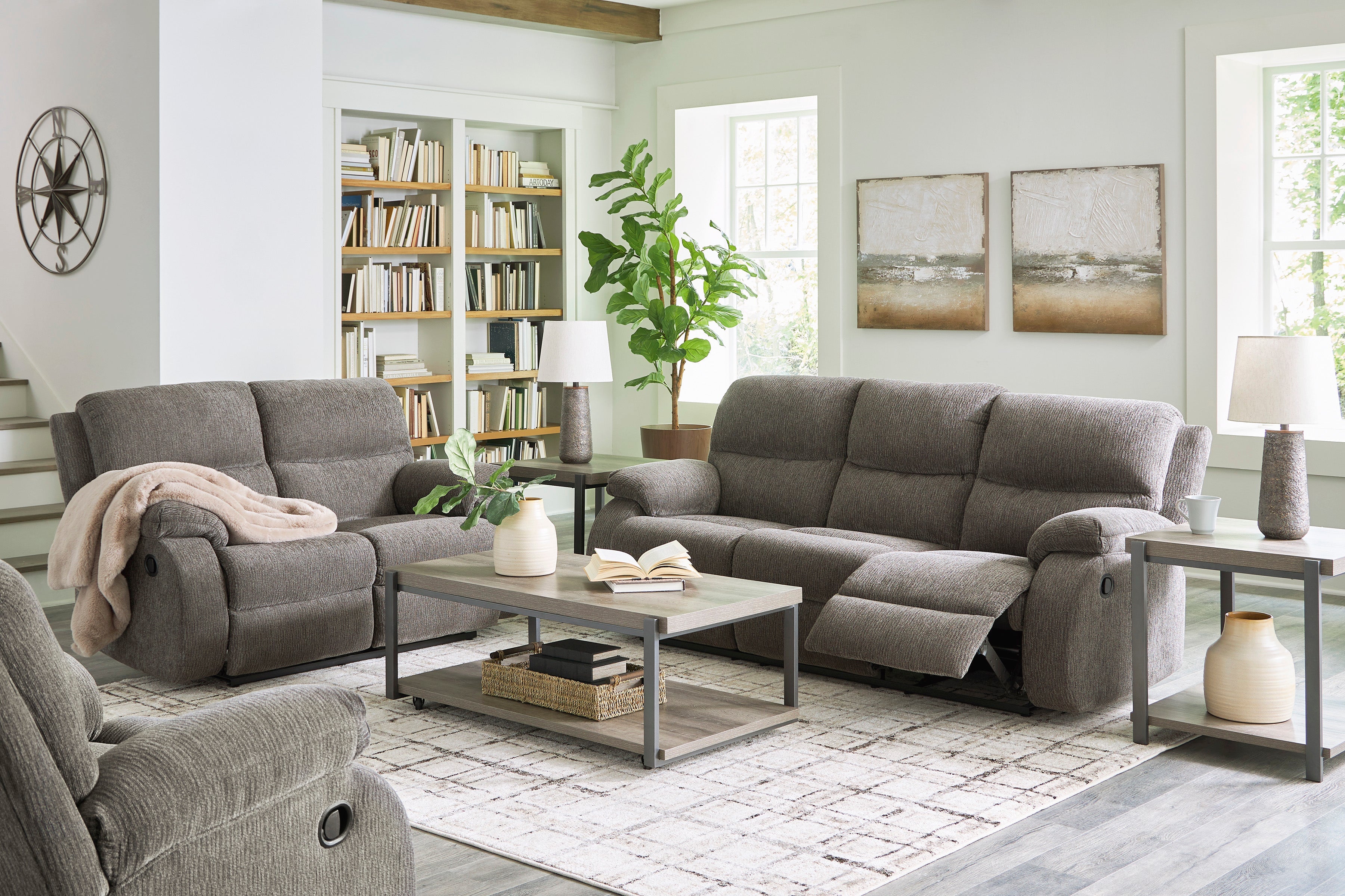 Scranto Reclining Sofa