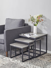 Gris  Nesting Table