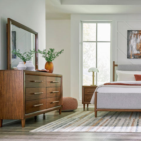 Lyncott Dresser