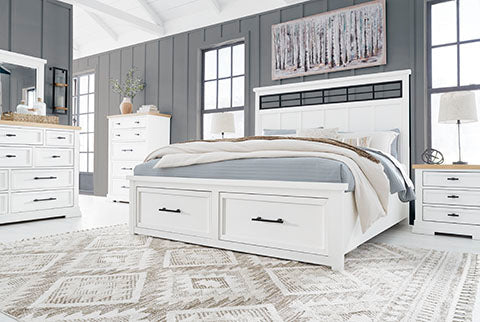 Ashbryn King bed with Storage