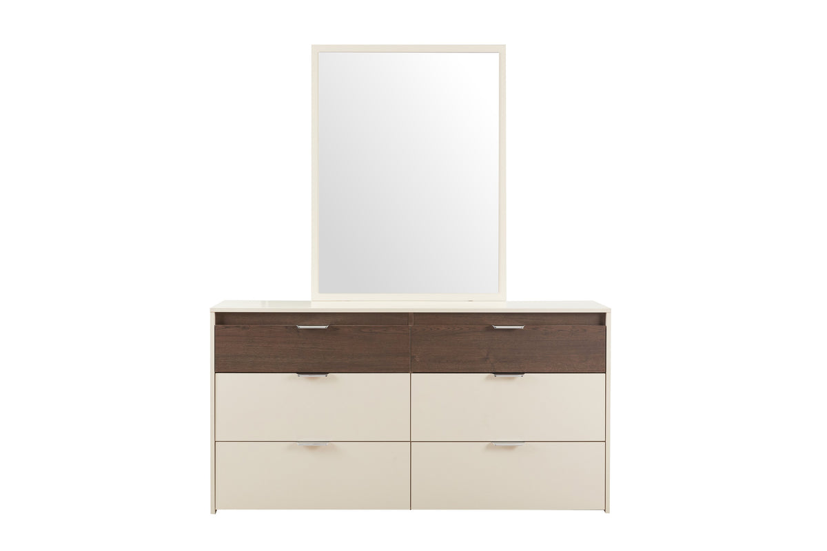 Myera Dresser