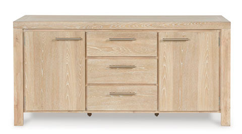 Yalinton Dining Room Server