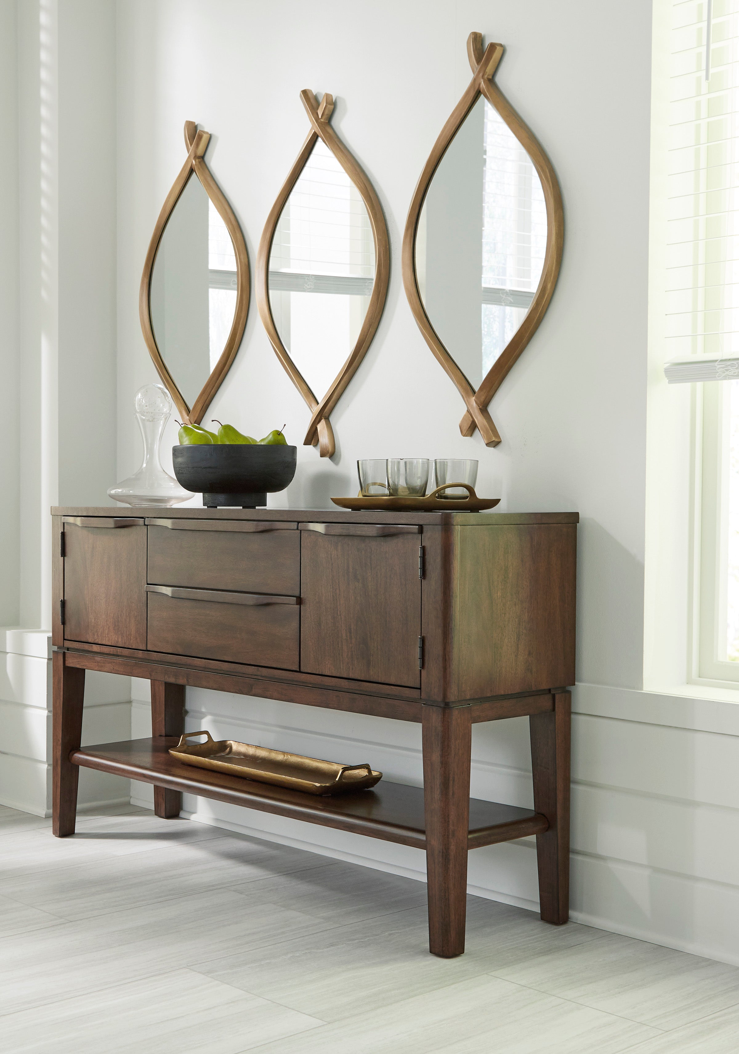 Krestone Dinig Room Server