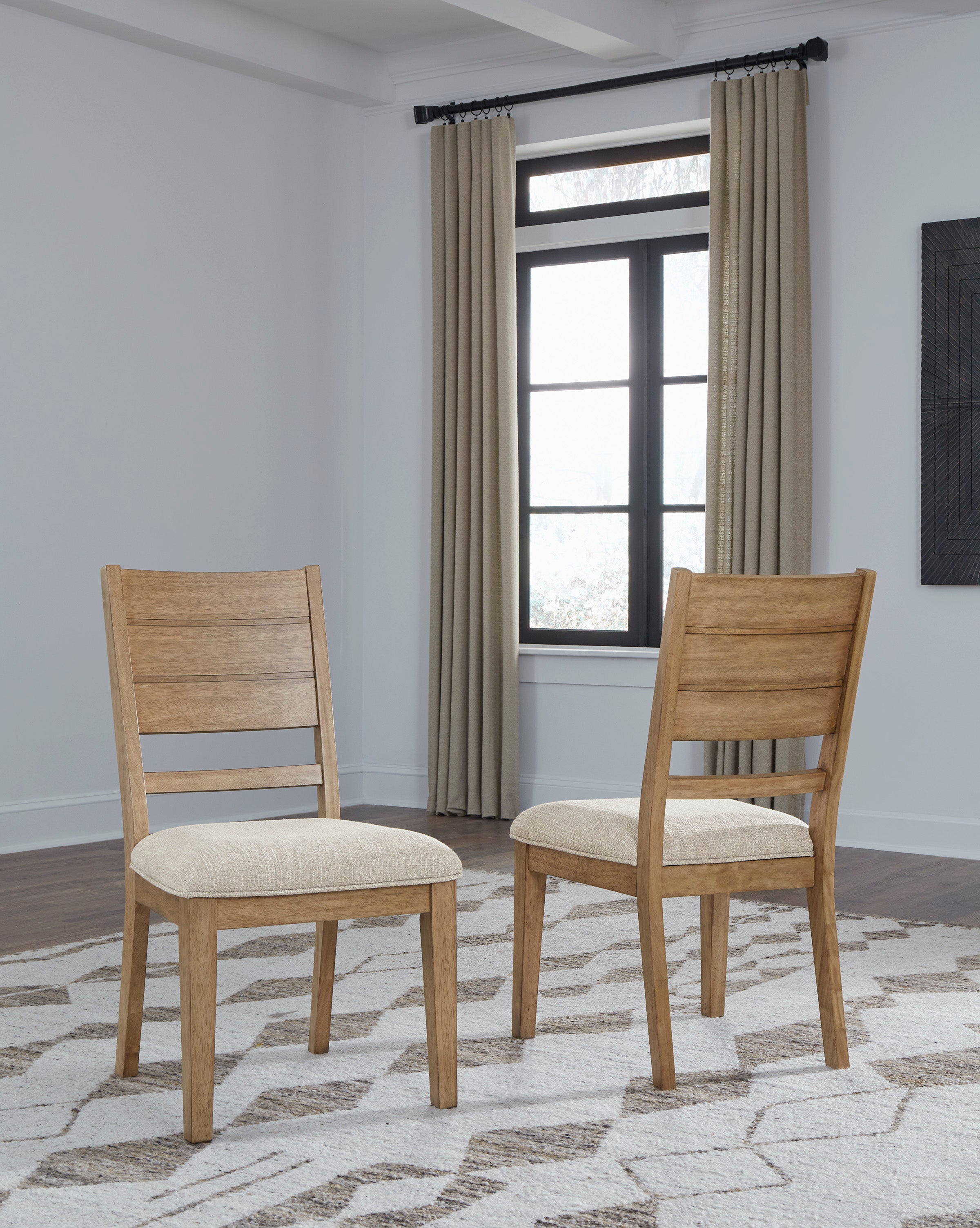 Kristiland Dining Table Set