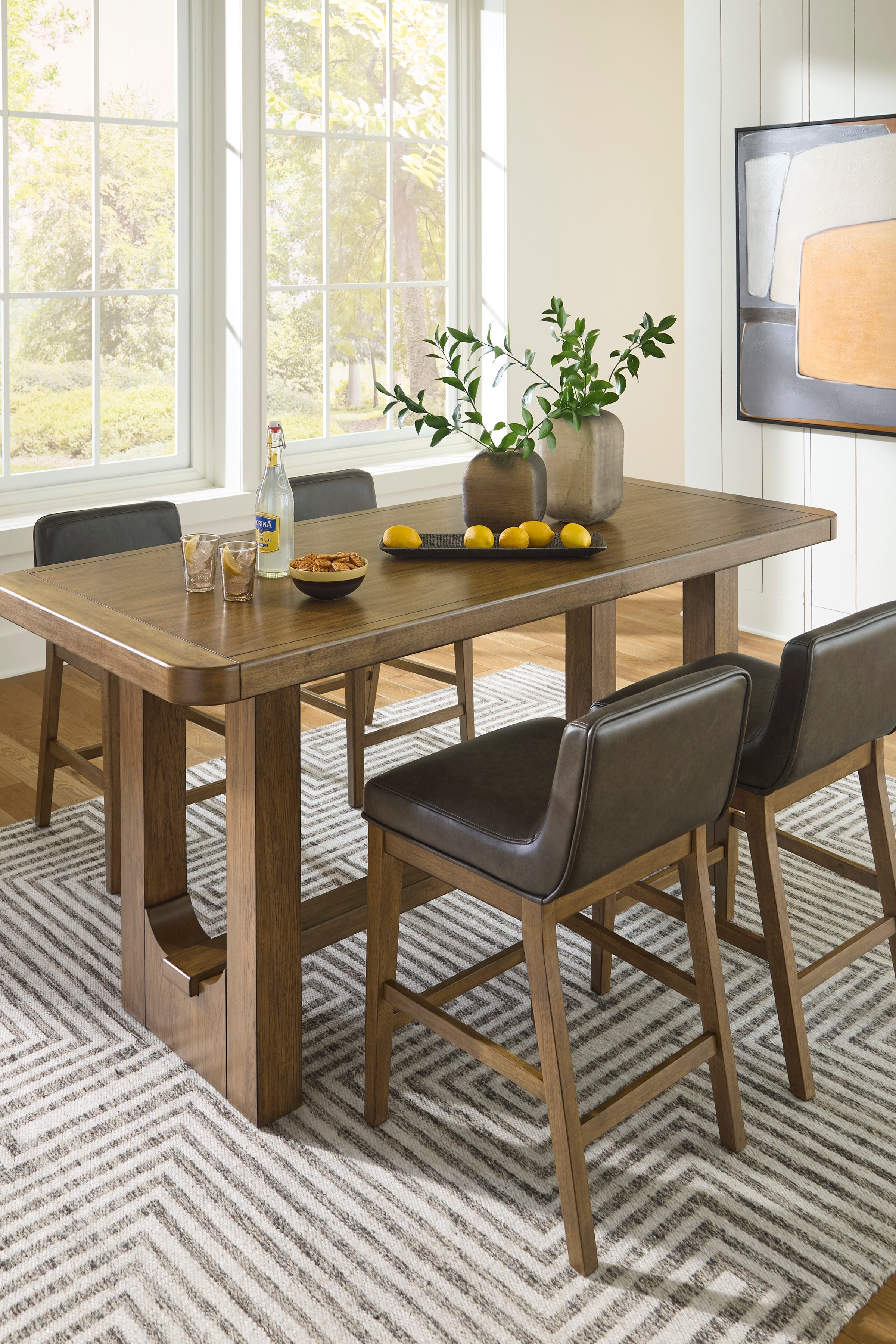 Cabalynn Dining Table Set