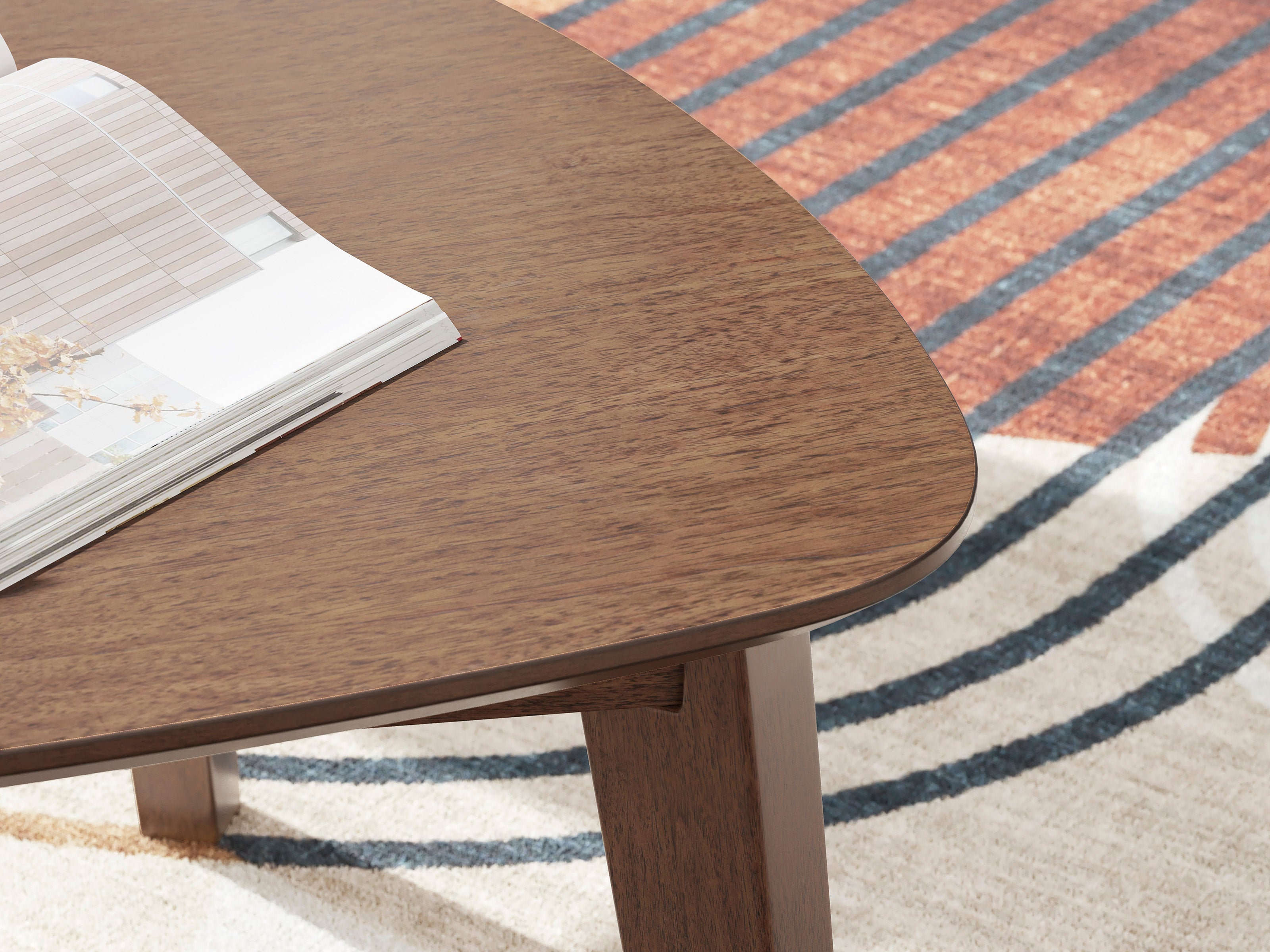 Lyncott Occational Table Set