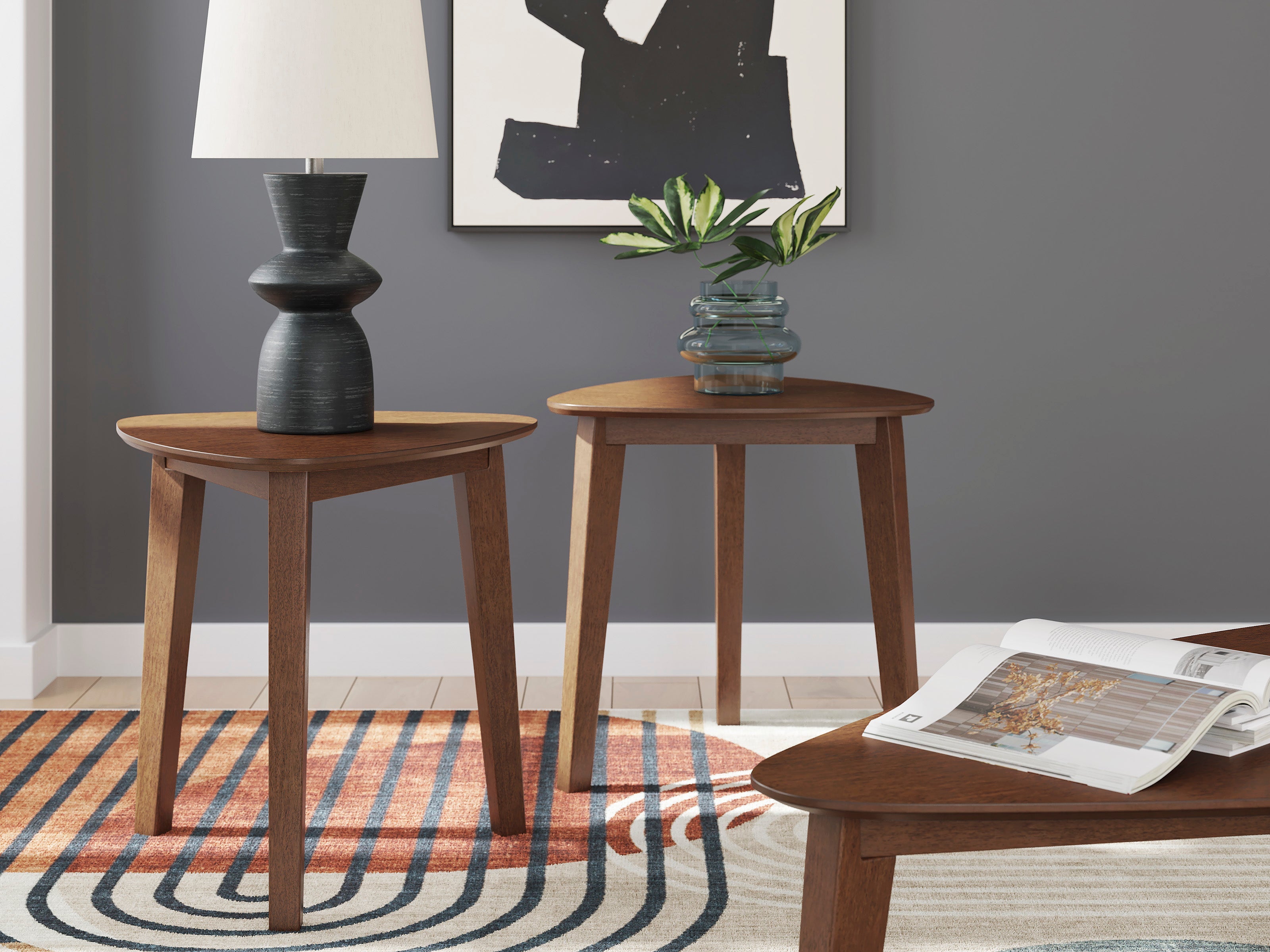 Lyncott Occational Table Set