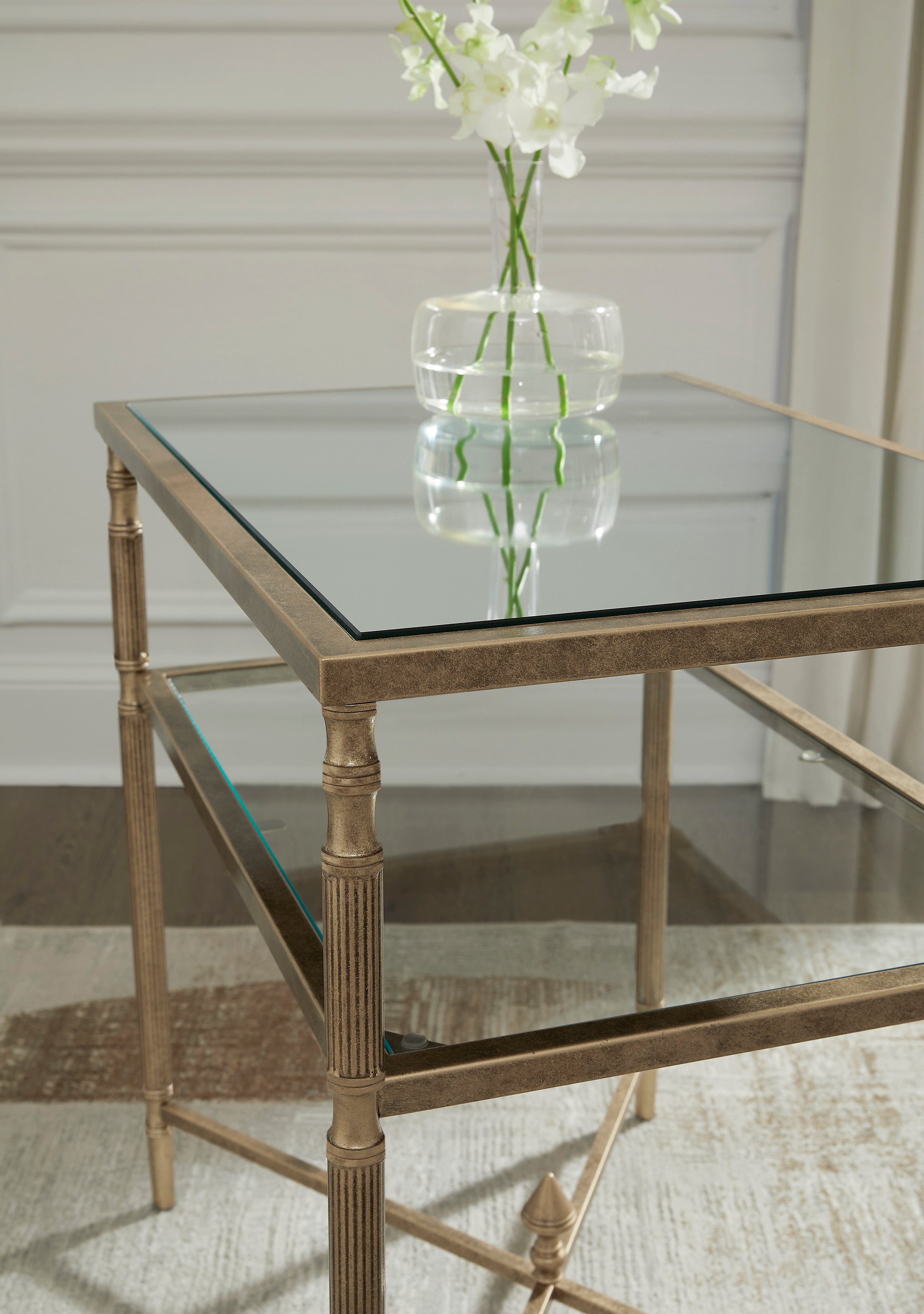 Cloverty Coffee Table Set
