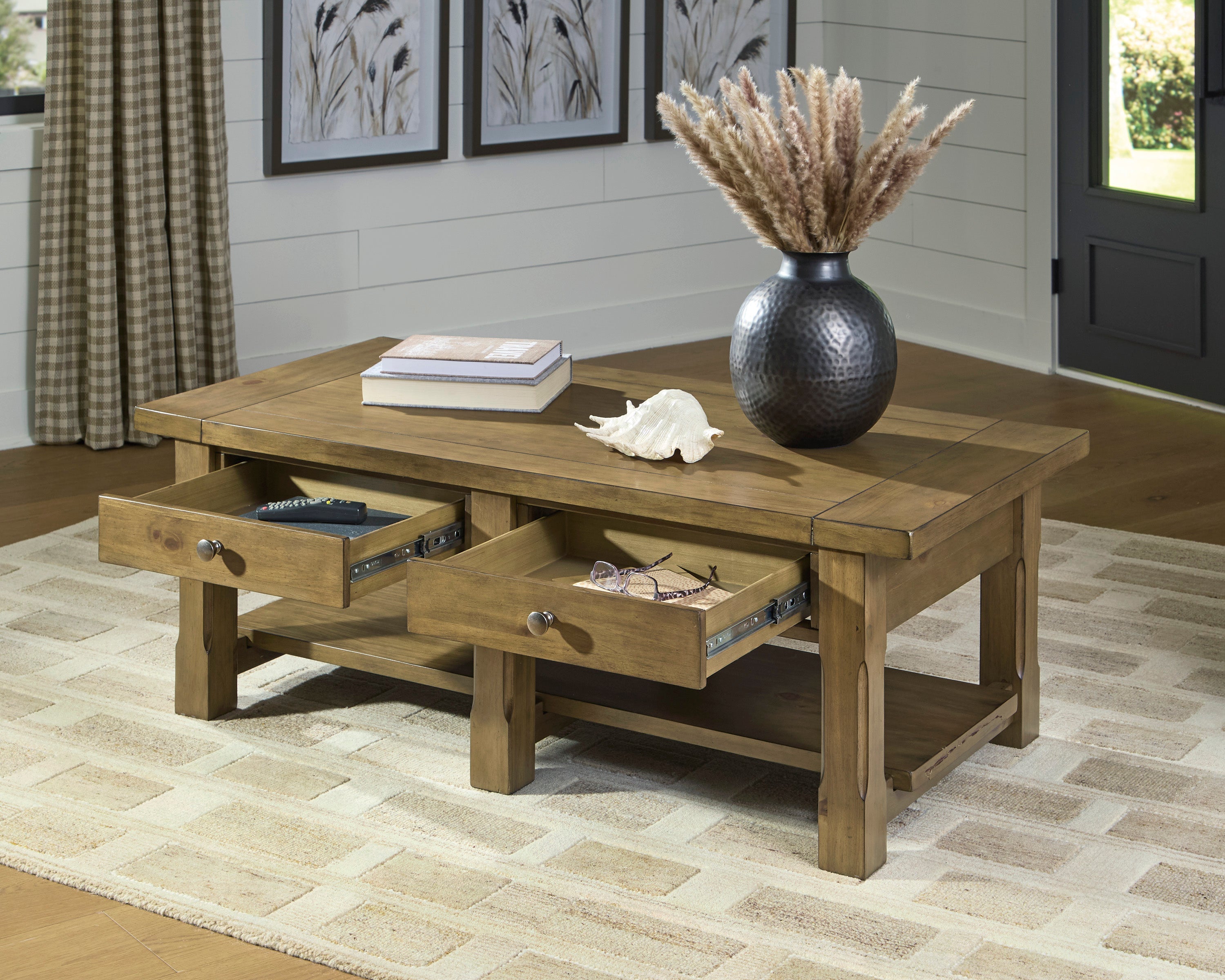 Vendenmore Coffee table set