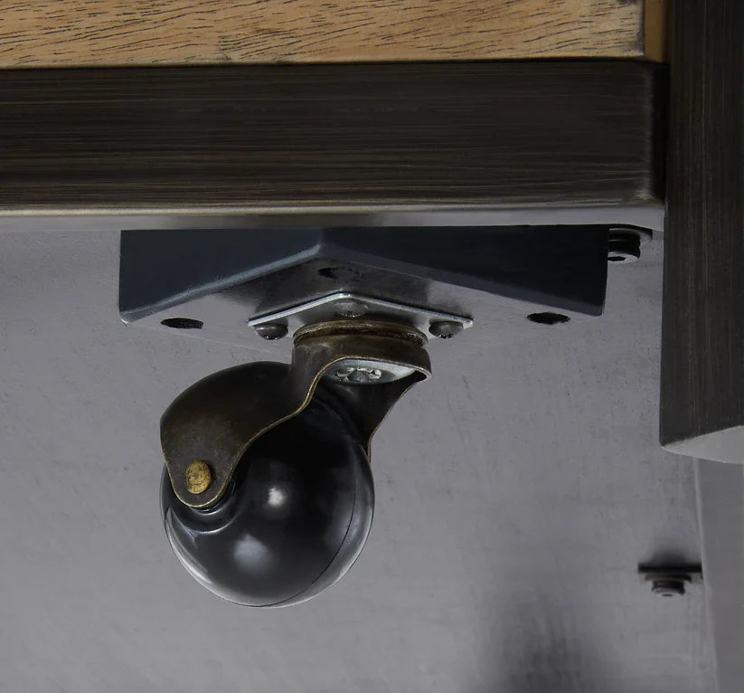 طاولة كوكتيل مونتيا سكوير + 2 طاولة نهاية