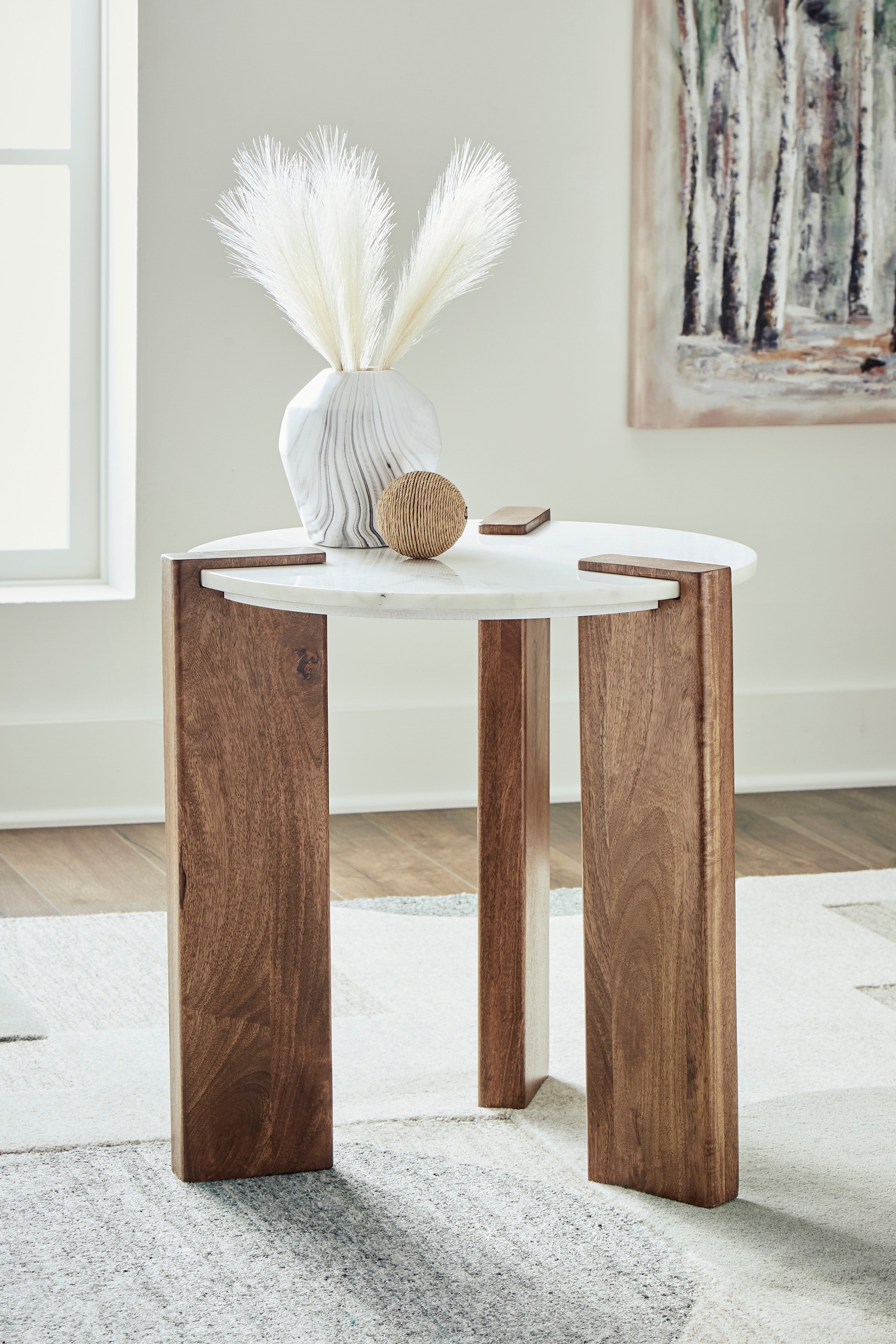 Isanti Coffee Table Set