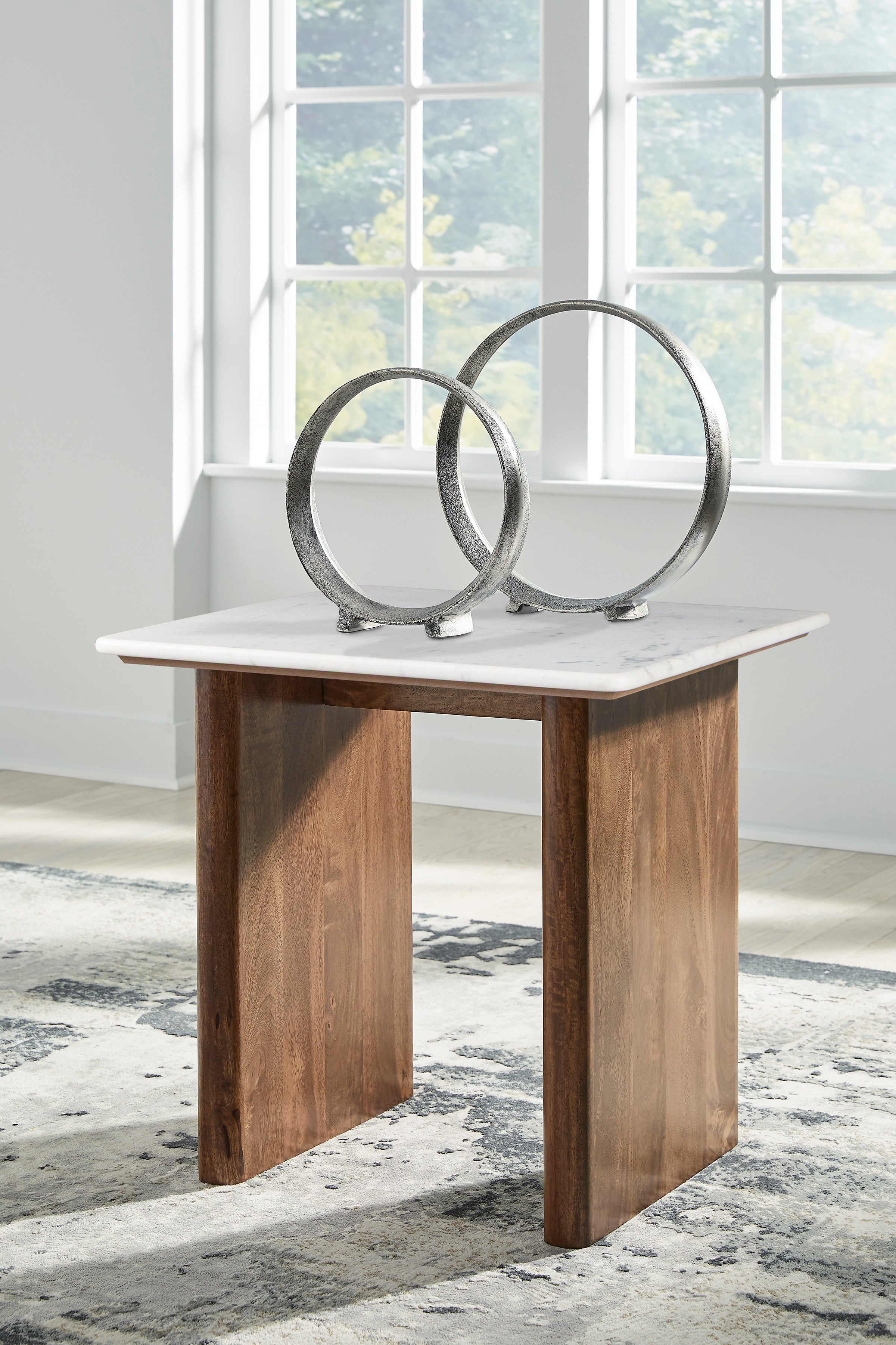 Isanti Coffee Table Set