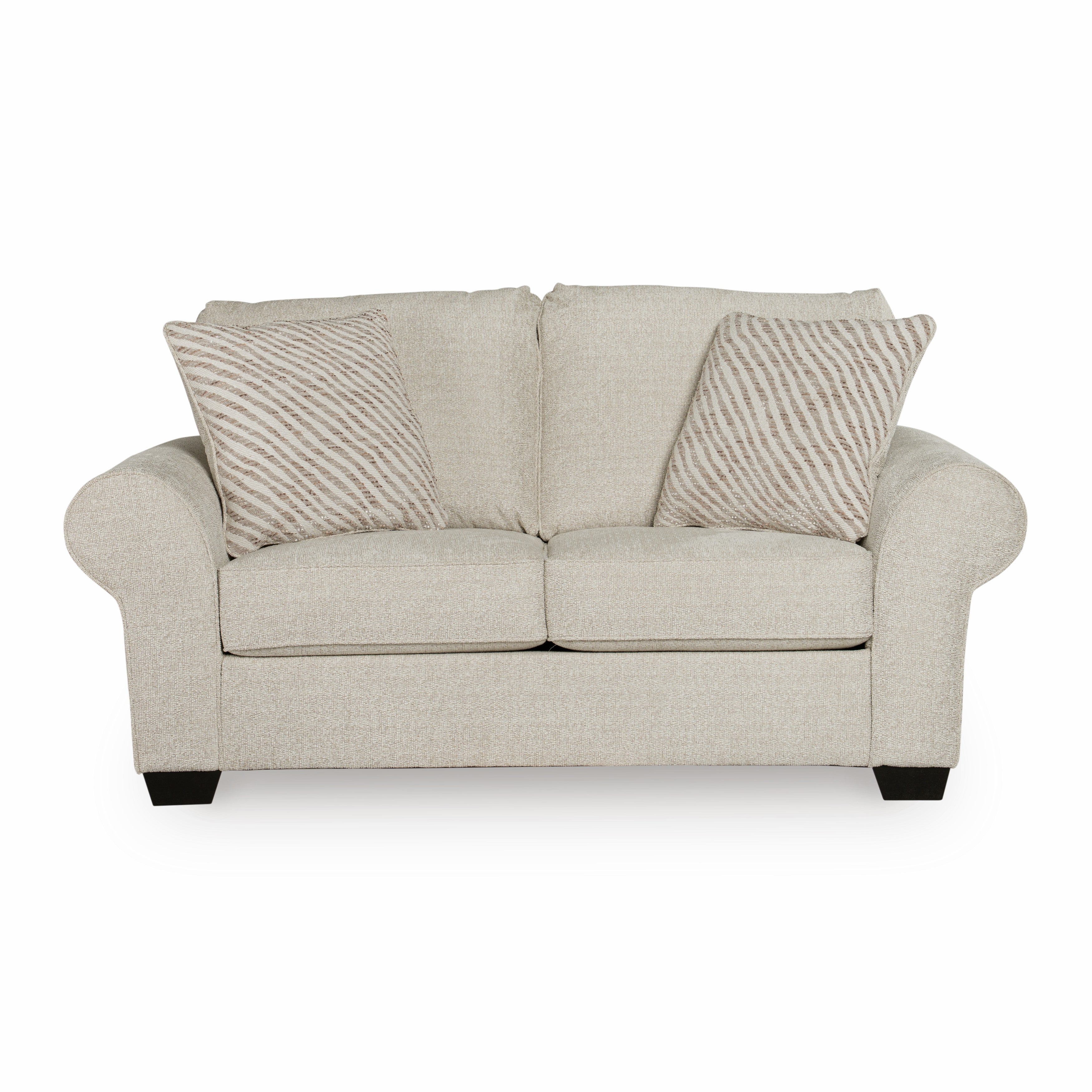 Nova Loveseat